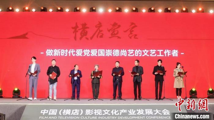 看图写画。放风筝的小男孩知识星球 | 深入了解看图写画。放风筝的小男孩的最佳平台